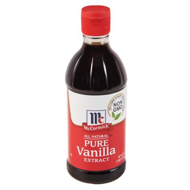 Is Vanilla Extract Okay For Both Cats And Dogs